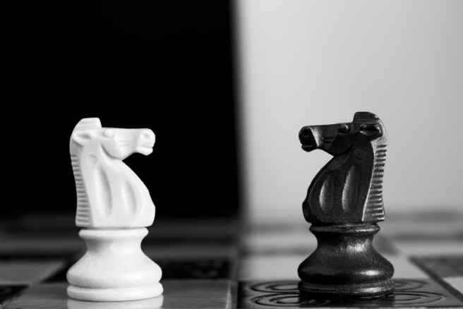  Authors or journal editors: Who faces more pressure in the academic publishing system?