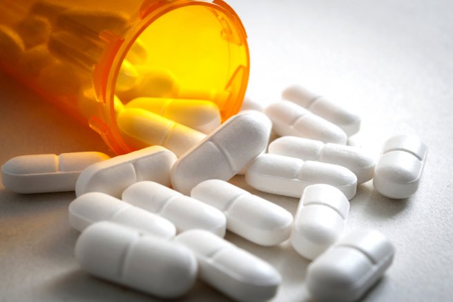 Combining opioid peptides and Nav1.7 blockers can obstruct pain