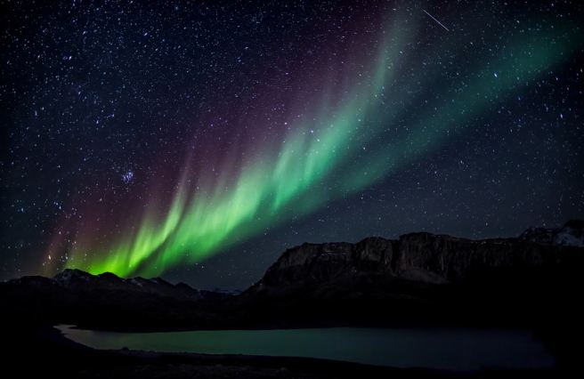 Low-energy secondary electrons play a crucial role in creating pulsating auroras