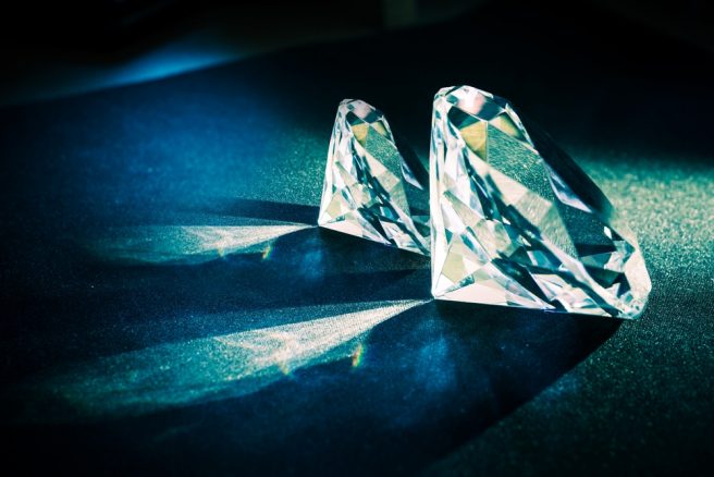 Scientists contemplate spraying diamond dust in the sky to counter global warming