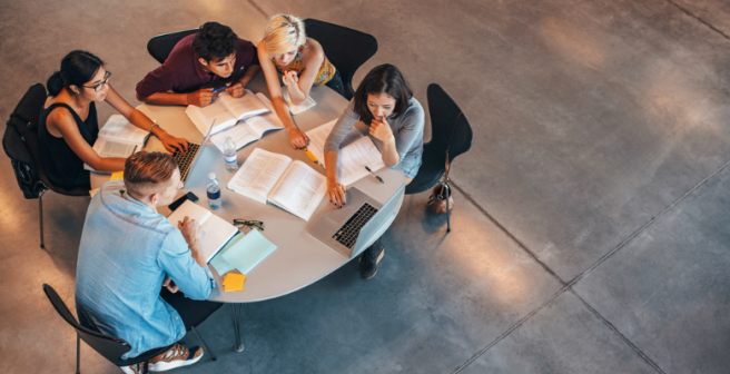 To share or not to share: What motivates researchers to share their data?