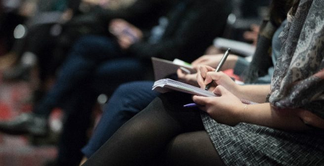 8 Reasons why you should attend academic conferences