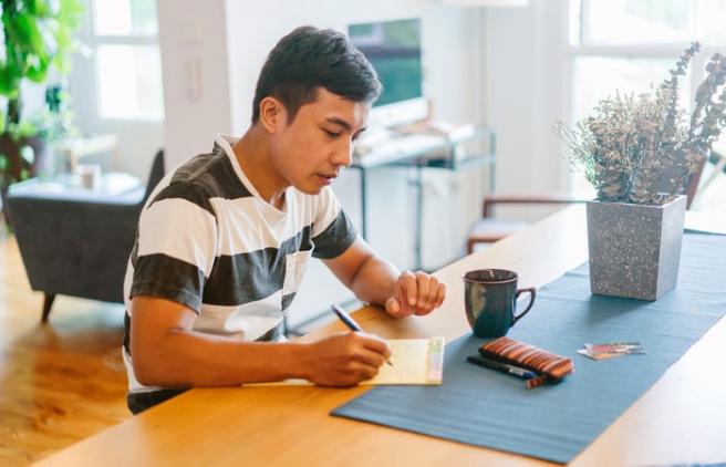 Being a workaholic or living your life – which one do you choose?