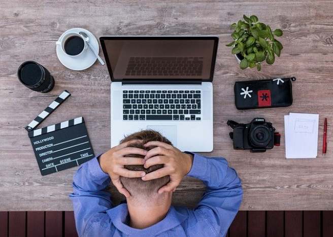 A pinch of salt, a dash of humor, and a generous topping of solidarity: Recipe for dealing with harsh peer review comments