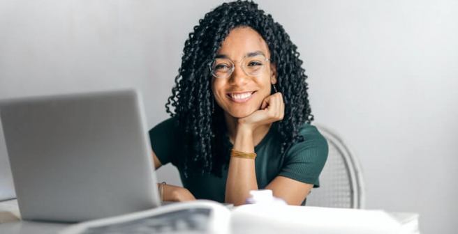  Best practices for peer reviewers to critique manuscripts effectively [Free downloadable handbook]