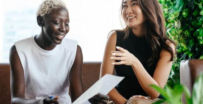 Tools to overcome language barriers and ensure good-quality academic language