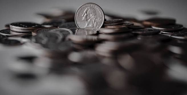 Impact of the USD-Yen exchange rate on research in Japan