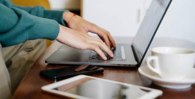Everything you need to know to write a winning abstract for your research paper